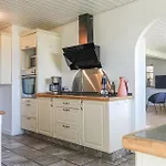 Stunning In With Kitchen Сasa de vacaciones Neksø