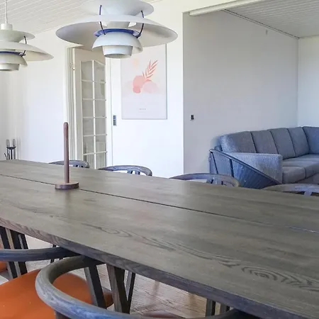 Stunning In With Kitchen * Neksø