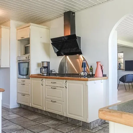 Stunning In With Kitchen Hébergement de vacances Neksø