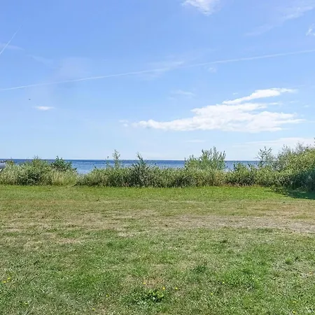 Hébergement de vacances Stunning In With Kitchen *