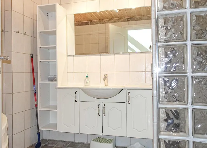 Hébergement de vacances Stunning In With Kitchen *