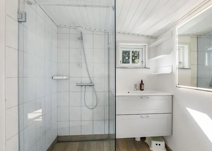 Stunning In With Kitchen Hébergement de vacances *