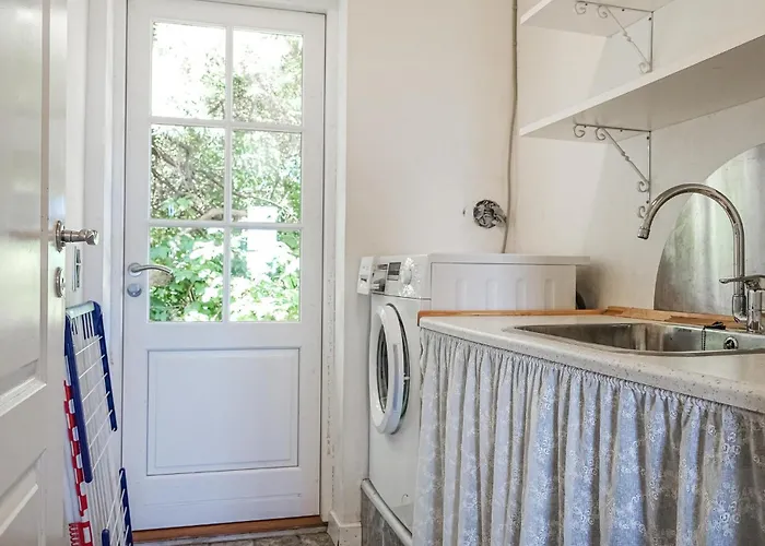 Stunning In With Kitchen Neksø